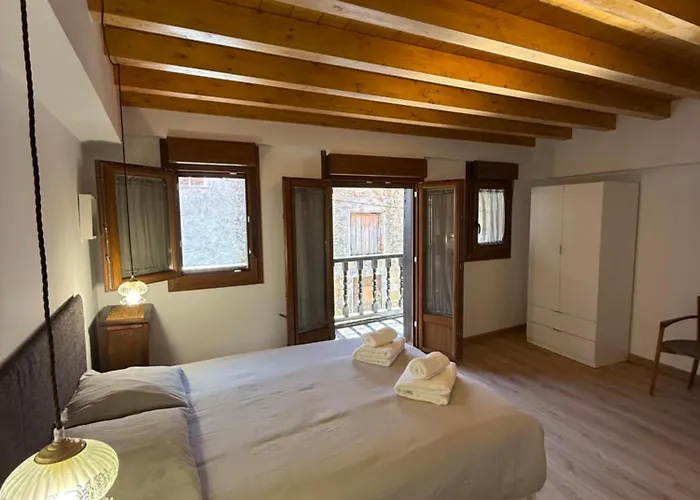 Casona El Mirador De *